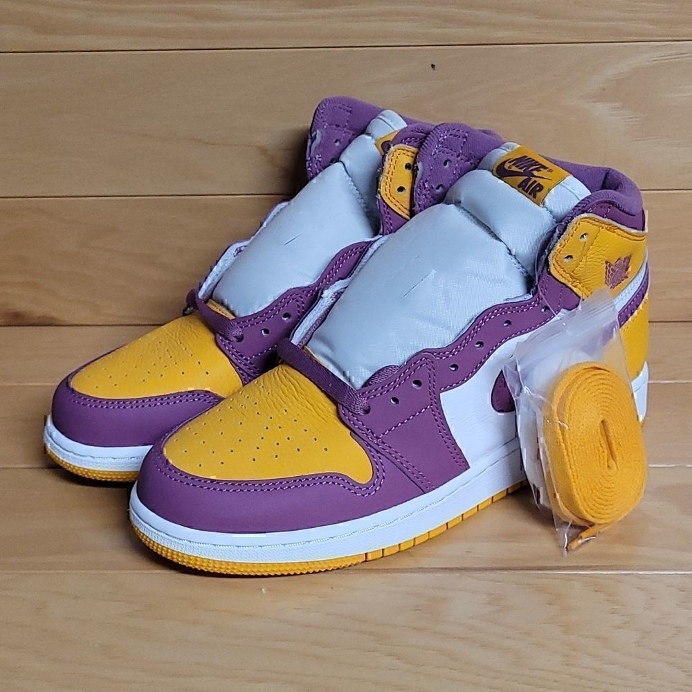 Air Jordan 1 Retro High OG GS Brotherhood University Gold Bordeaux 575441-706 - Picture 5 of 11